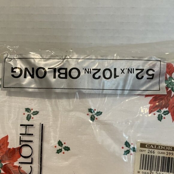 Vintage Lisa Holiday Vinyl Flannel Back TABLECLOTH Oblong 52X102" Poinsettia NEW - Picture 4 of 7